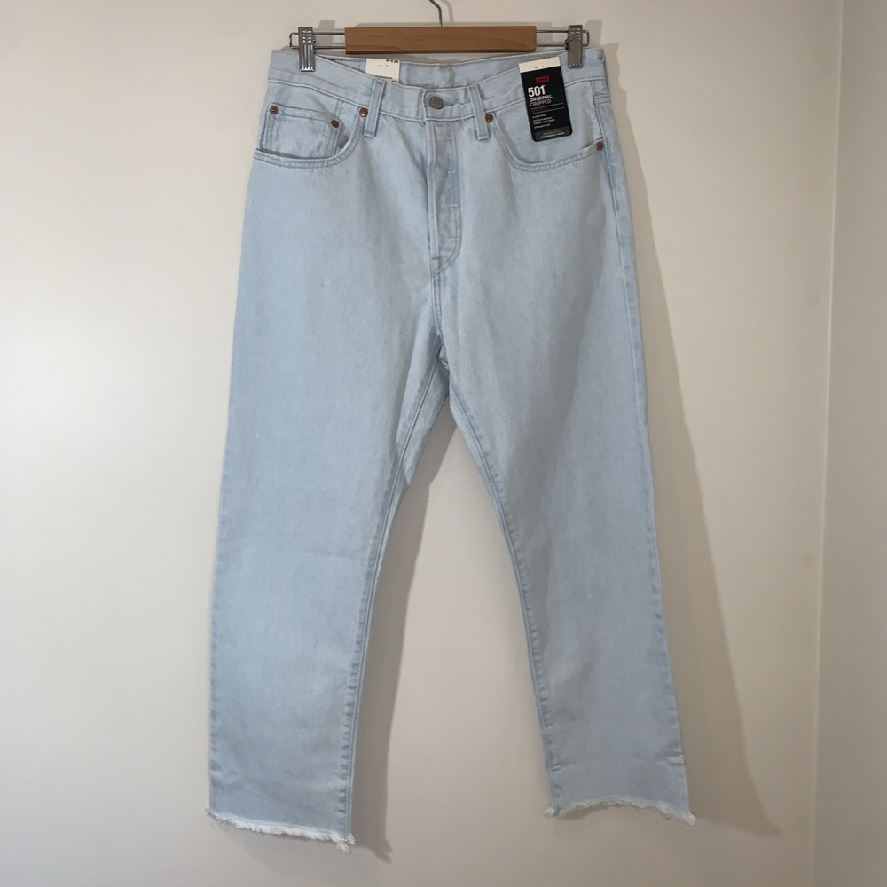 Levis Womens 501 Original Cropped 30x26 Light Wash Raw‎ Hem Straight Leg Classic